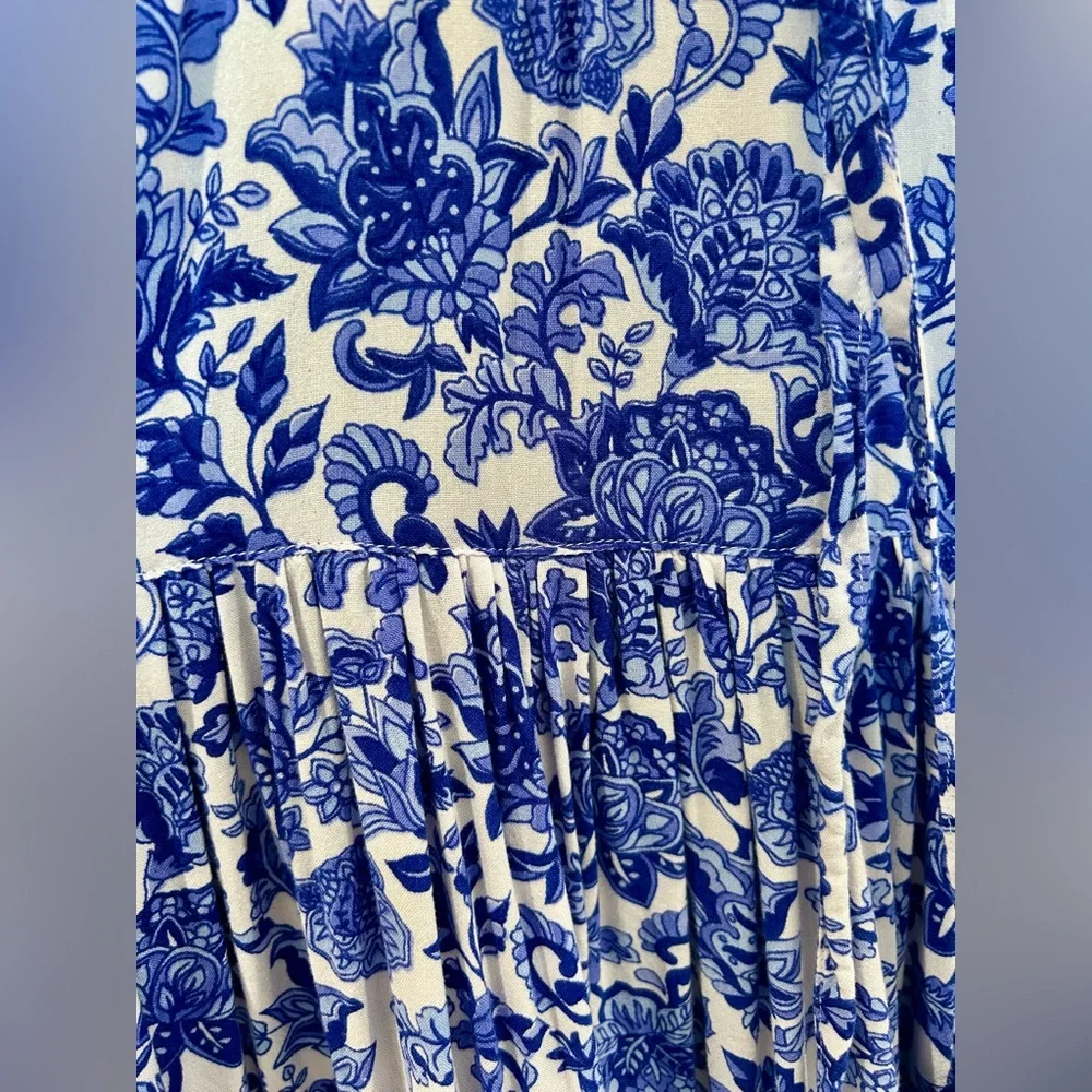 Mary Marshmallow- Anna Floral Blue and White Maxi Dress - Picture 5 of 7